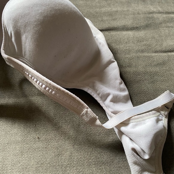 Bali Comfort Revolution Wireless Bra 36C - Picture 4 of 12